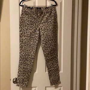 Nine West leopard skinny ankle length jeans